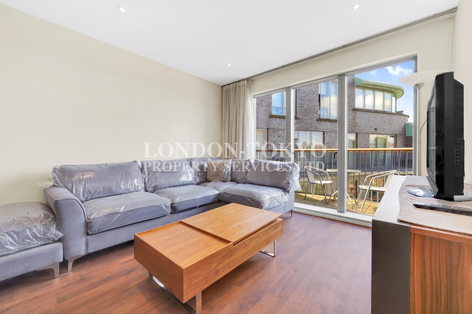 Alfred Court, NW6