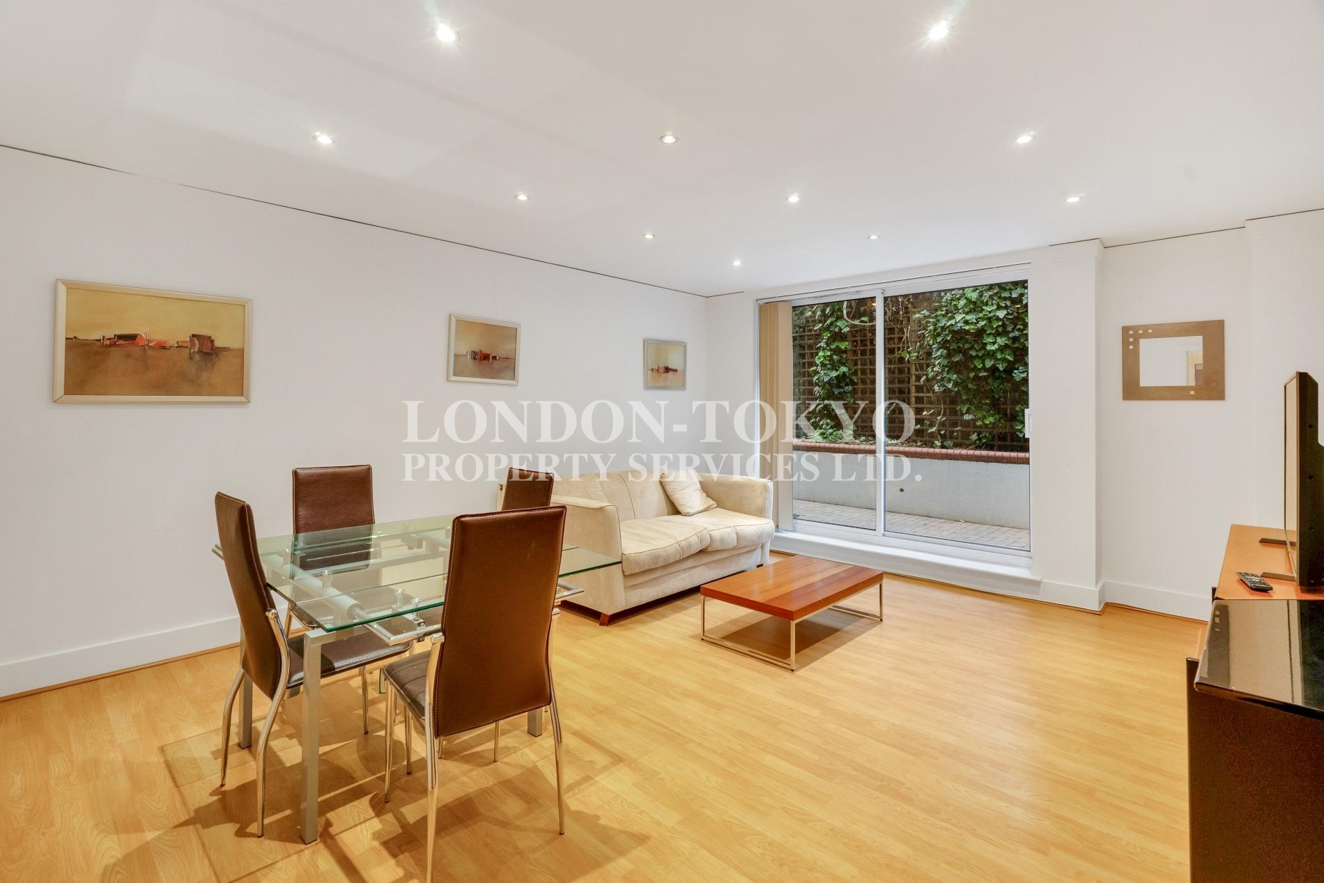 Artillery Mansions, SW1H