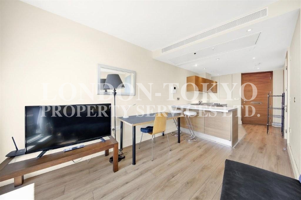 Peninsula Apartments, W2 