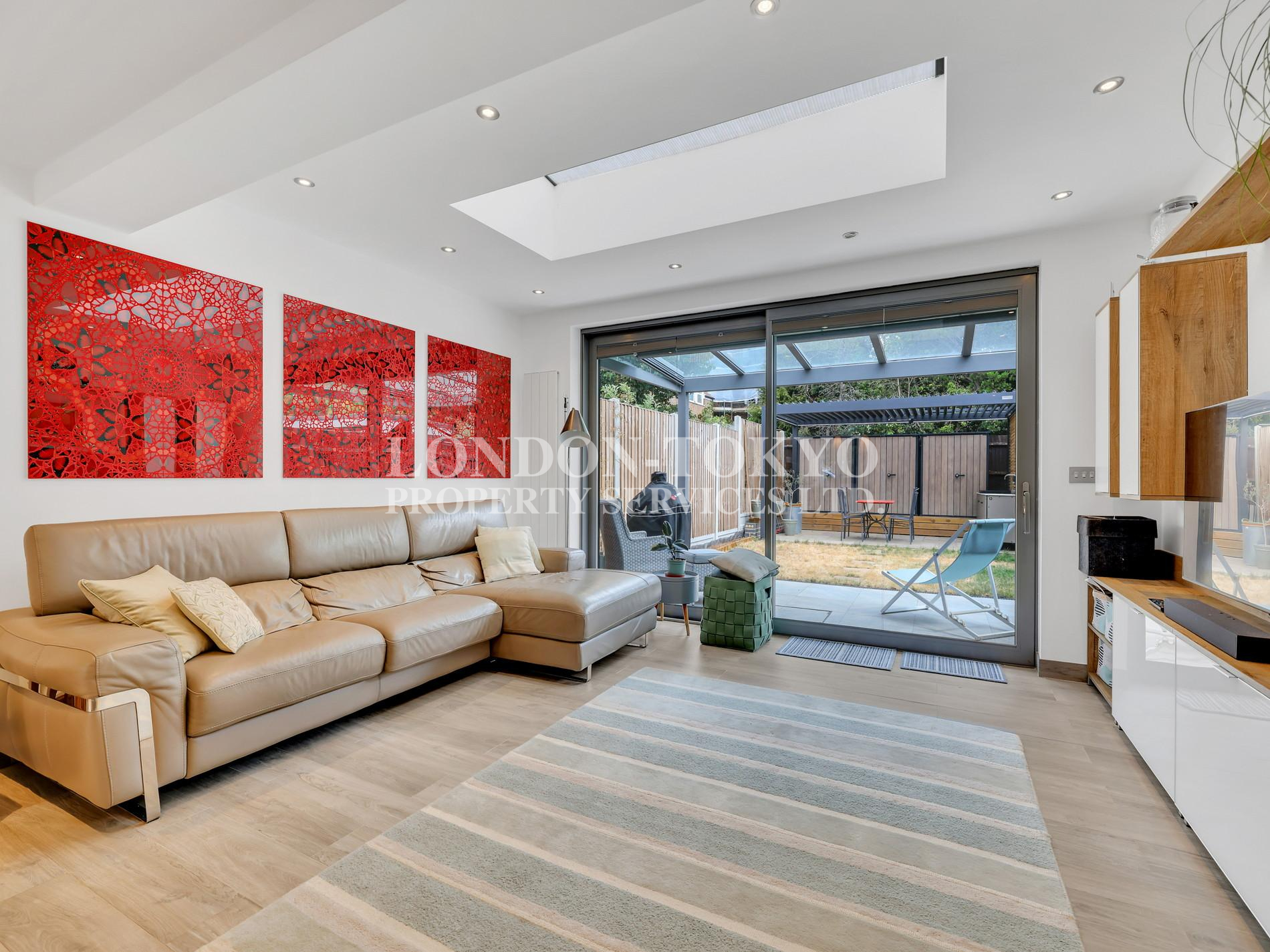 Park View Road, W5